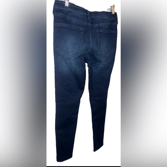 NWT SO Stretchy Jeans – Size 7 | Dark Indigo Stretch Denim - Picture 3 of 3